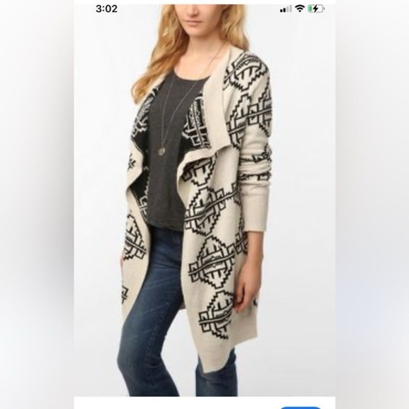 Staring at Stars Sweaters - Staring at Stars Cream and Black Geometric Cardigan Medium